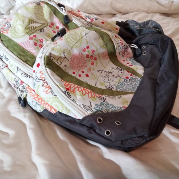 High Sierra Backpack Floral Design NWOT - Picture 9 of 9